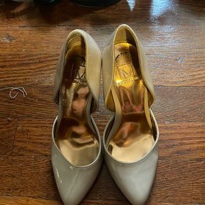 Material Girl MACYS size 5 - Tan Work heels worn a few times